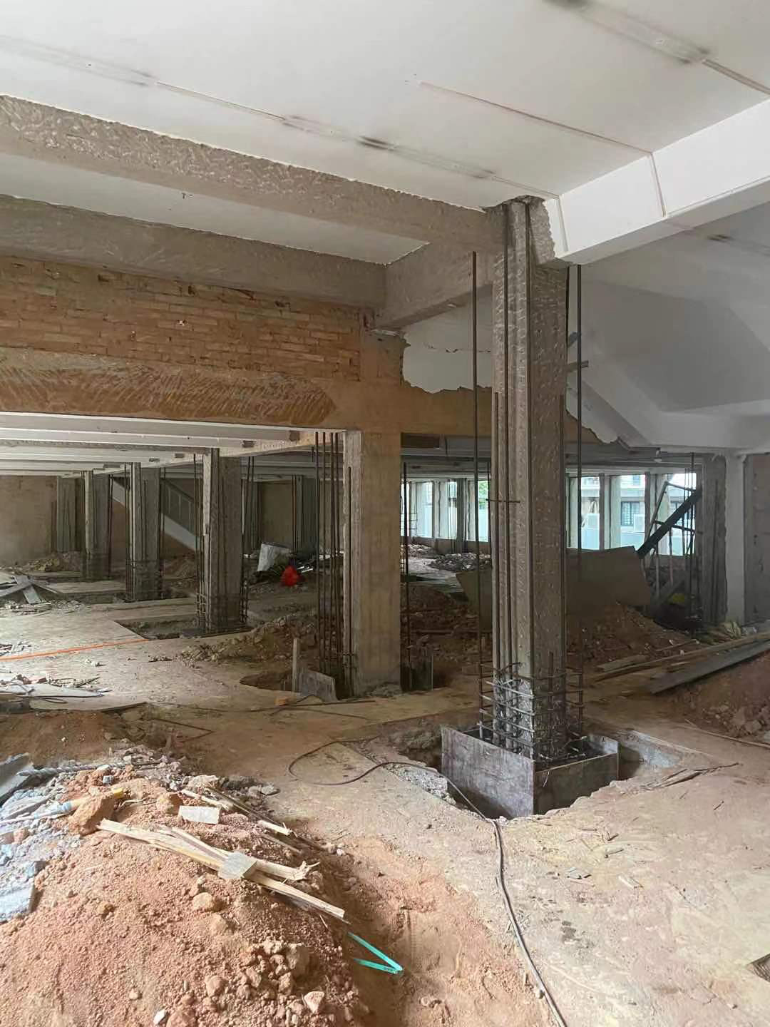 路面爆发裂痕后我们怎么来处置惩罚？