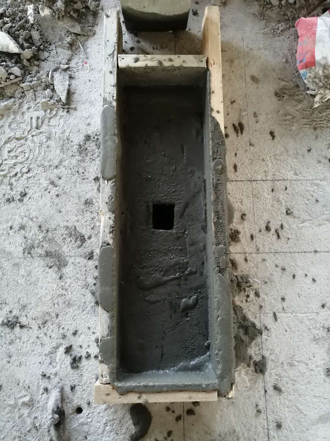 水泥路面起皮怎么办？可以一次性治理到位吗？